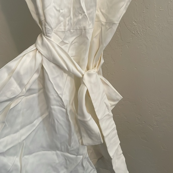 Zara white peekaboo back dress - Picture 6 of 6